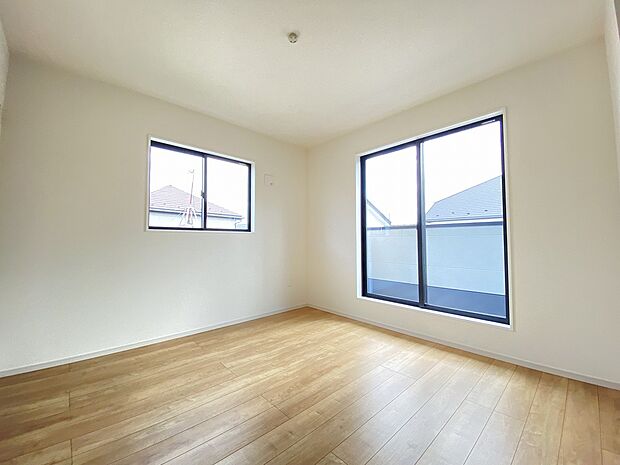 ゆったりとした安らぎに包まれる、静かな寝室。