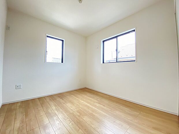 収納力も快適性も叶えた、毎日を支える居室ですね。