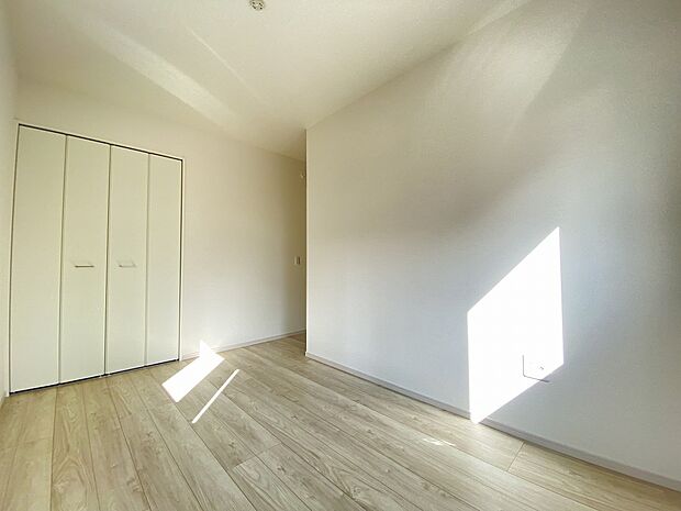 お洒落な雑貨屋さんで見つけた、あの小物やインテリアも置ける そんな喜びをここで叶えませんか。