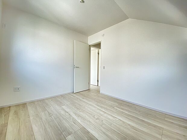 読書をしたり、音楽をきいたり思い思いの時間が流れるプライベート空間。