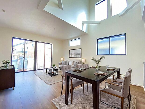 本画像はCGで作成しており、実際に現地に家具は置かれておりません。また、価格に家具は含まれておりません。