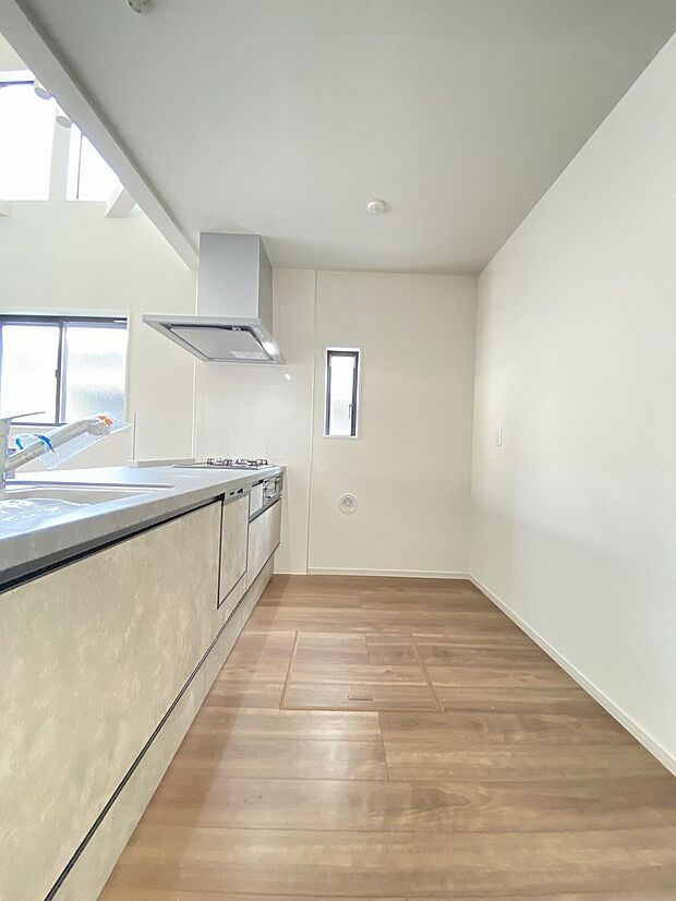 ホームパティ―で、ゲストと一緒にお料理の準備もできるカウンターキッチン