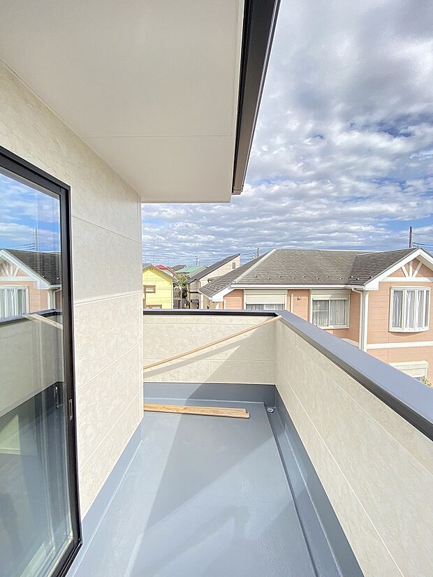 各地に広がる季節の魅力を楽しめるスポット。忙しい日々でもほっと一息つける空間です。