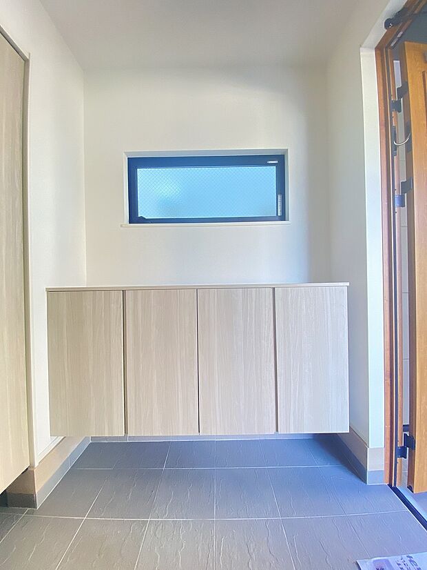 たくさんの靴も楽々収納、玄関を清潔に保つ頼もしいスペース。