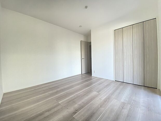 テイストやカラーを変えて、楽しいお部屋作りをお楽しみください