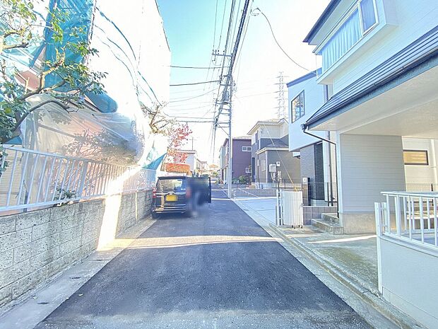 周辺は大小さまざまな公園が点在。癒しと落ち着きに満ちた住環境です。