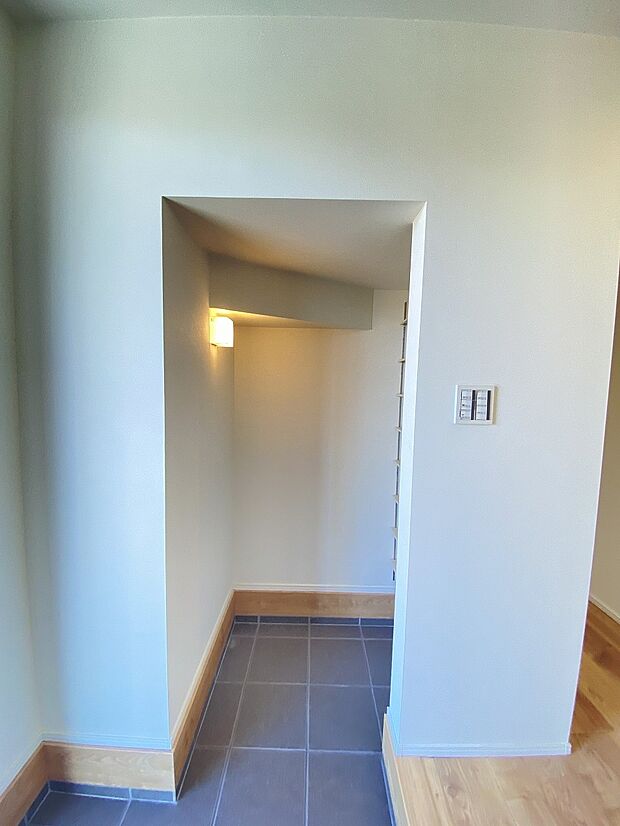 たくさんの靴も楽々収納、玄関を清潔に保つ頼もしいスペース