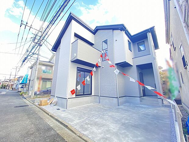 近隣は落ち着いた静かな環境。のんびりと生活していただけます。