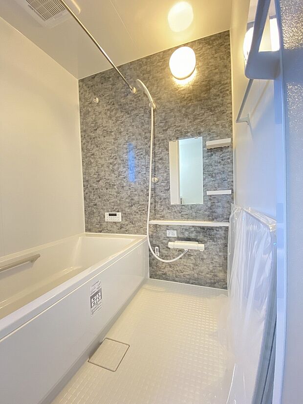 浴室乾燥機付きです　浴室のカビ防止にもなります。