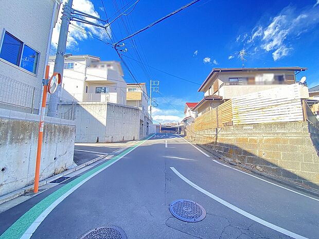 季節を感じるスポットが各地に点在します。