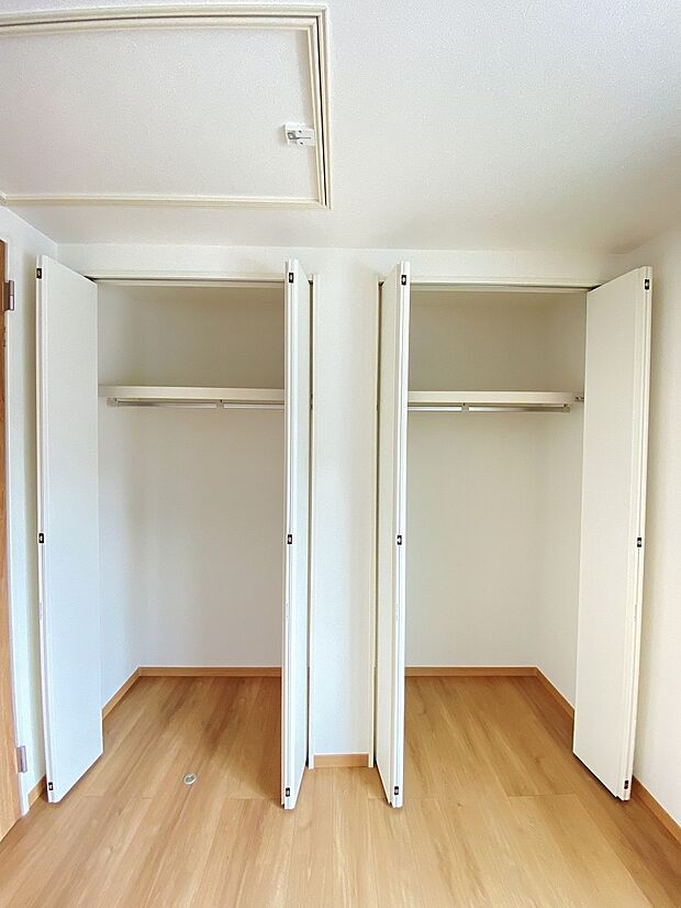 しまいやすく、使いやすく。快適収納のある洋室です。