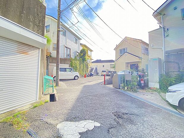 少しでも豊かに、少しでも快適に。そんな想いを詰め込んだお住まいは、ご家族皆様のこれからを育みます。