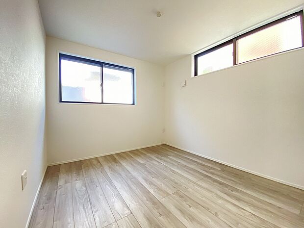 ゆったりとした安らぎに包まれる、静かな寝室。