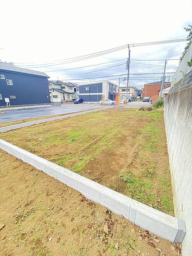 公園が近隣にある、生活のしやすい住環境です。休日にご家族でお散歩はいかがでしょうか。