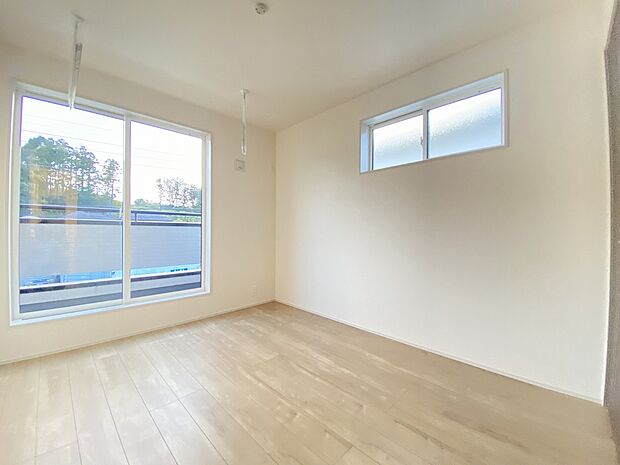 読書や音楽、DVD鑑賞にお仕事など、リビングからの賑やかな声を遠くに聞きながら、プライベートもゆったりとお過ごしいただけます。