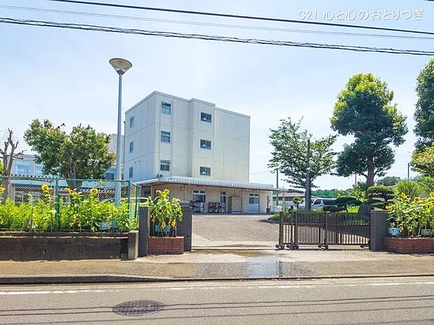 横浜市立日限山中学校　1040ｍ　撮影日:2022/08/01