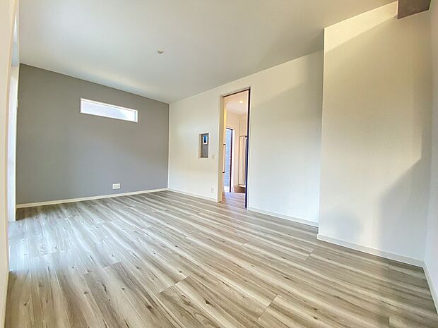 リビングで遊ぶお子様もキッチンにいるママを確認しながら安心して遊べます。