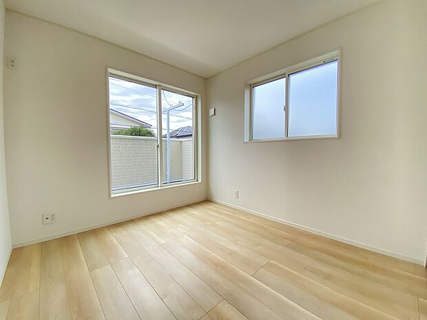 テイストやカラーを変えて、楽しいお部屋作りをお楽しみください