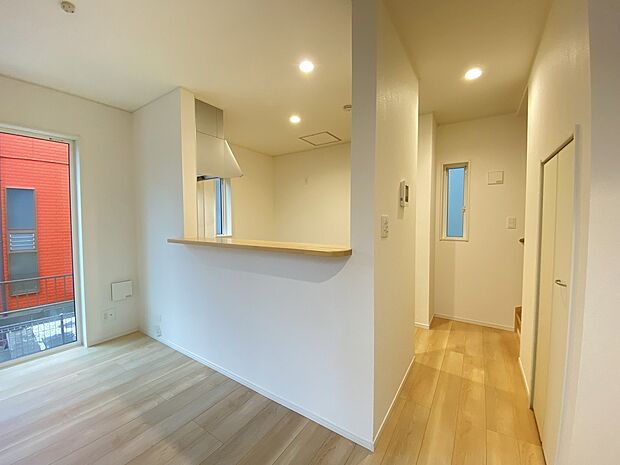 お料理の準備やお片付けもしやすいカウンターキッチンです。