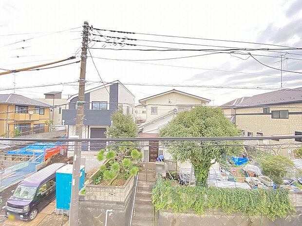 緑豊かな環境はお子様の成長を育みます。のびのびと元気に成長してくれる。そんな環境で新生活を始めませんか。