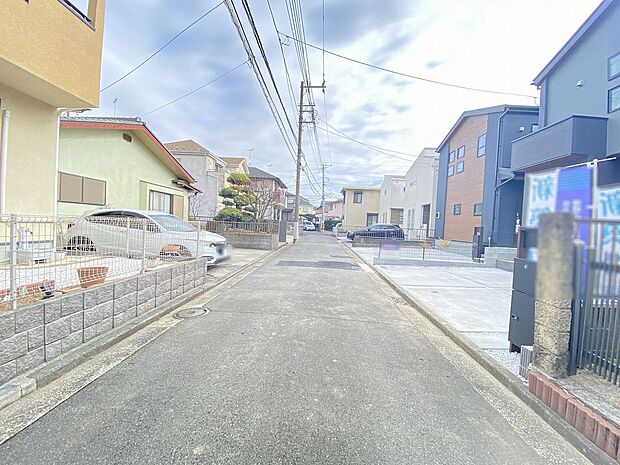 周辺は大小さまざまな公園が点在。癒しと落ち着きに満ちた住環境です。