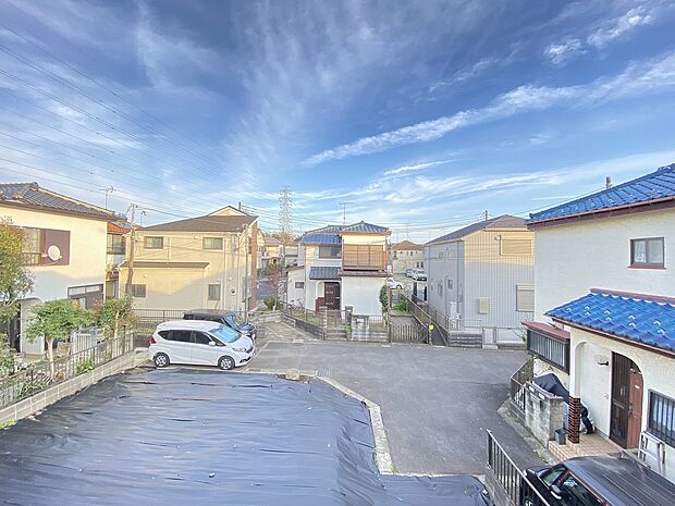 会話が弾む、暮らしが愉しくなる、安らぎの　場所としてこの邸宅で始まるストーリーを想像してみてください。