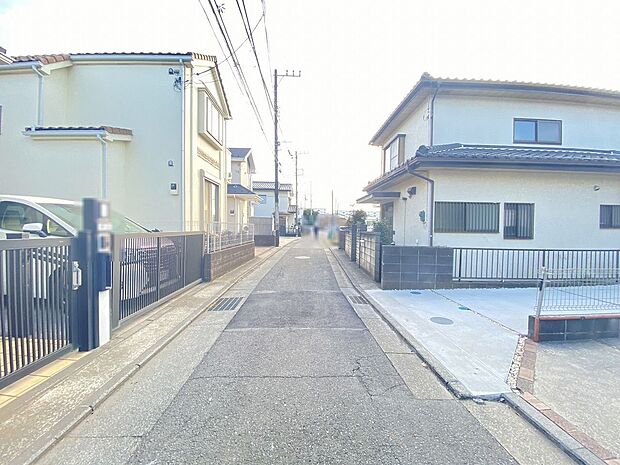 四季を楽しめるスポットが点在し、日々の喧騒の中で心安らぐ場所が見つかります。