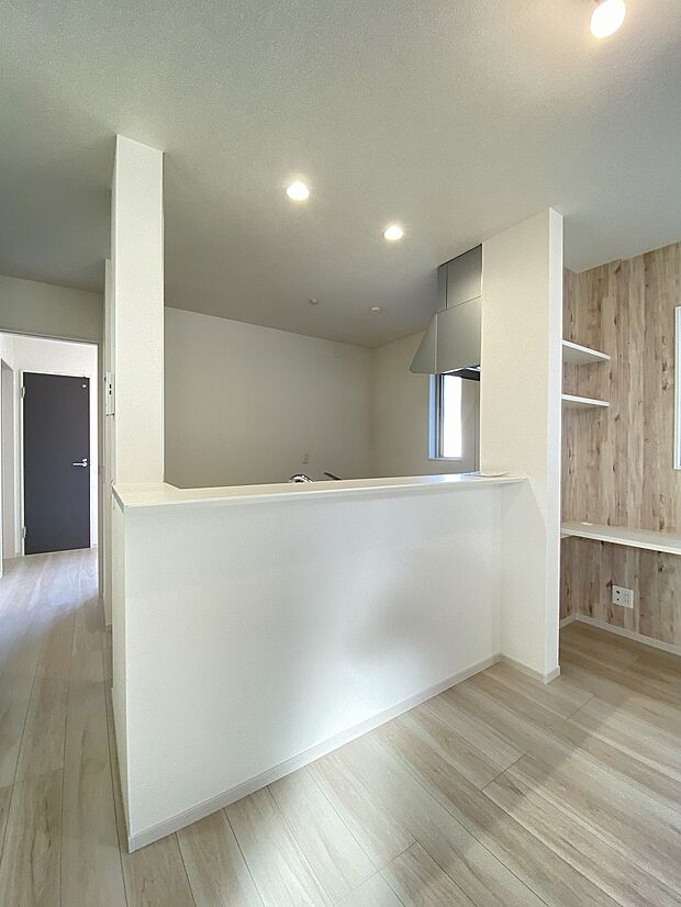 キッチンスペースも広いのでお子様といっしょに楽しくお料理もできます。