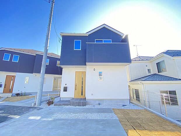 近隣は落ち着いた静かな環境。のんびりと生活していただけます。