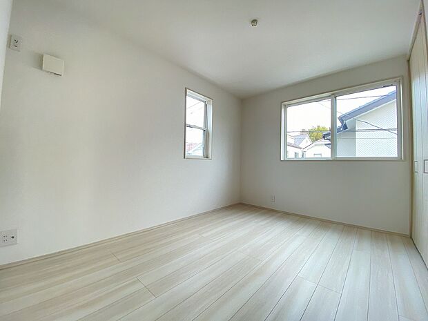 読書や音楽、DVD鑑賞にお仕事など、リビングからの賑やかな声を遠くに聞きながら、プライベートもゆったりとお過ごしいただけます。