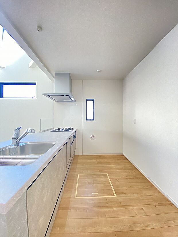 機能性　効率性を重視したカウンターキッチンを採用