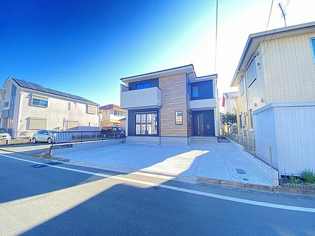 近隣は落ち着いた静かな環境。のんびりと生活していただけます。