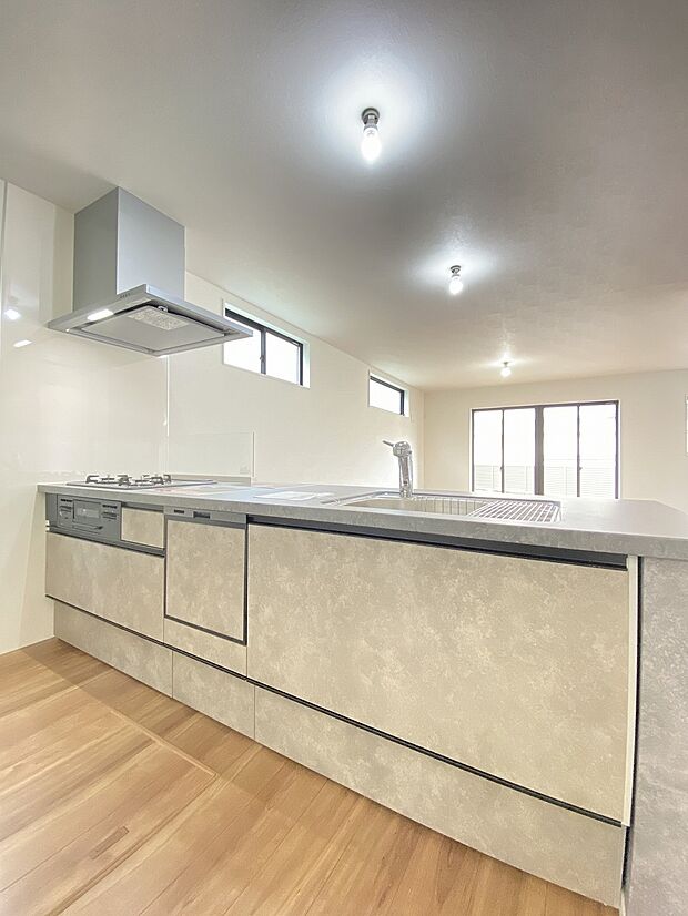 お料理の準備やお片付けもしやすいカウンターキッチンです。