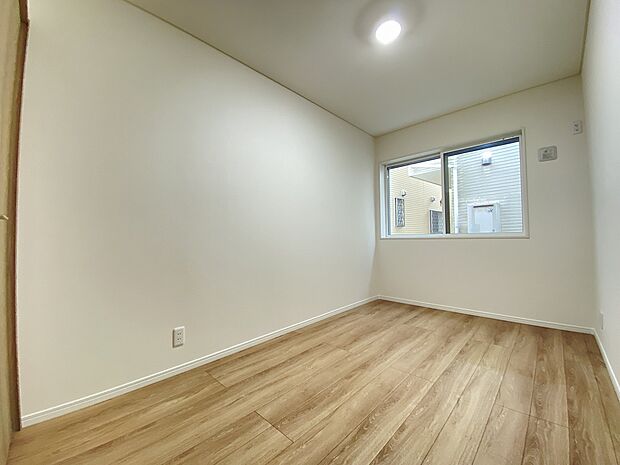 遊びと学びが共存する育ちの空間です。