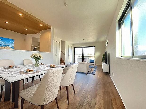 本画像はCGで作成しており、実際に現地に家具は置かれておりません。また、価格に家具は含まれておりません。