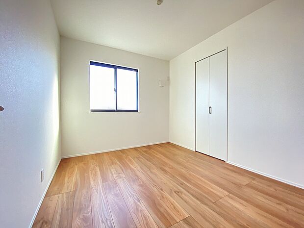 読書をしたり、音楽をきいたり思い思いの時間が流れるプライベート空間。