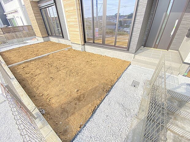 緑豊かな環境はお子様の成長を育みます。のびのびと元気に成長してくれる。そんな環境で新生活を始めませんか。