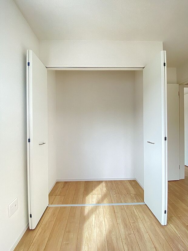 暮らしに余裕を生む、しっかり収納の頼れる空間。