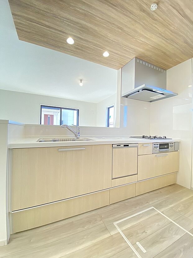 ホームパティ―で、ゲストと一緒にお料理の準備もできるカウンターキッチン