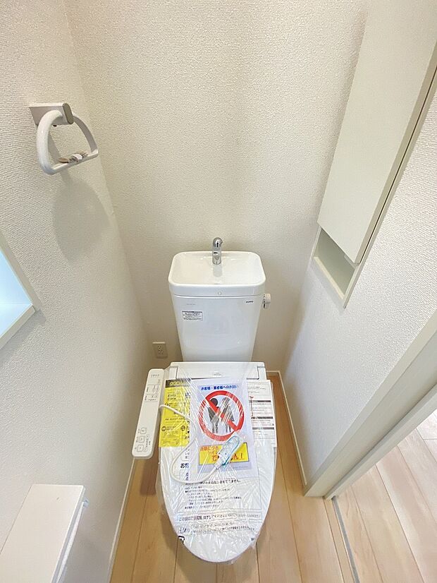壁付けリモコンで操作もスムーズ。毎日使う場所こそ、ストレスフリーに。