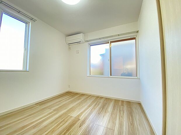 遊び心あふれる学びのステージ、子供たちの特別な空間になる子供部屋です。