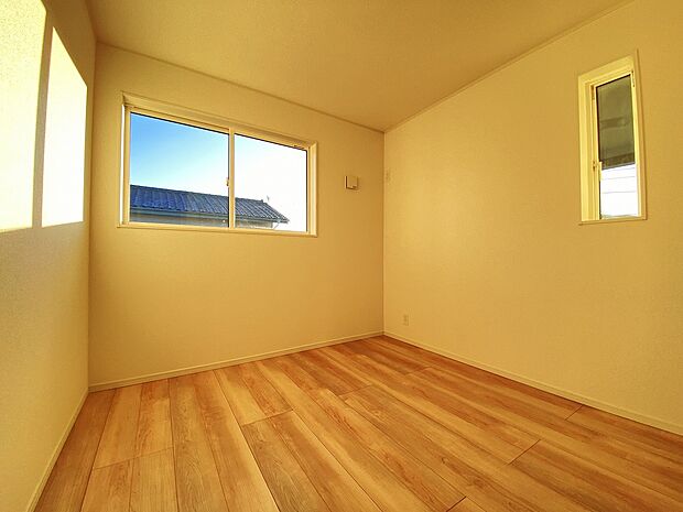 テイストやカラーを変えて、楽しいお部屋作りをお楽しみください