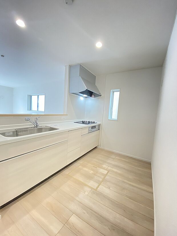 会話がはずむ、家族の距離を近づけるカウンターキッチン。