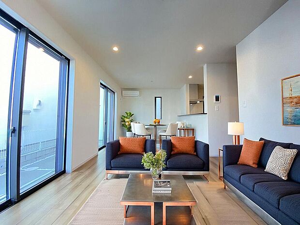 本画像はCGで作成しており、実際に現地に家具は置かれておりません。また、価格に家具は含まれておりません。