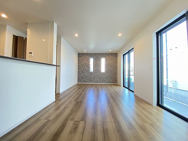 お洒落な雑貨屋さんで見つけた、あの小物やインテリアも置ける そんな喜びをここで叶えませんか。