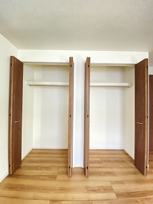 しまいやすく、使いやすく。快適収納のある洋室です。