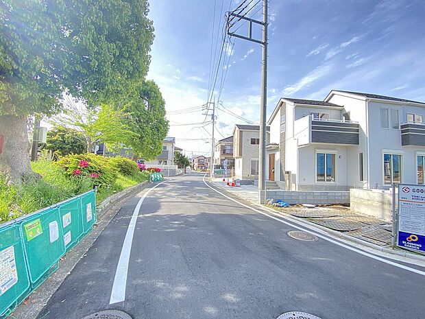 お車通りも少なく、お子様とのお散歩も安心してできる閑静な住宅街です。