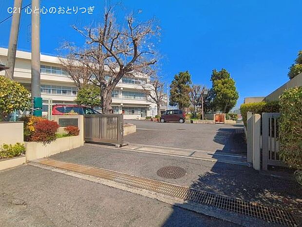 横浜市立下瀬谷中学校 1040m