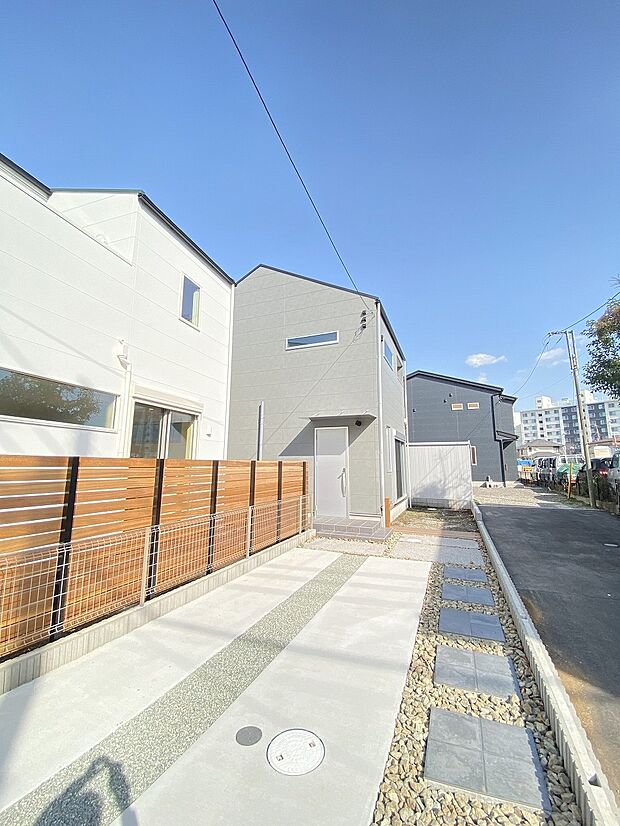 目の前に広がる開放感とゆとり、暮らしの夢を育む理想の住まいがここにはあります。