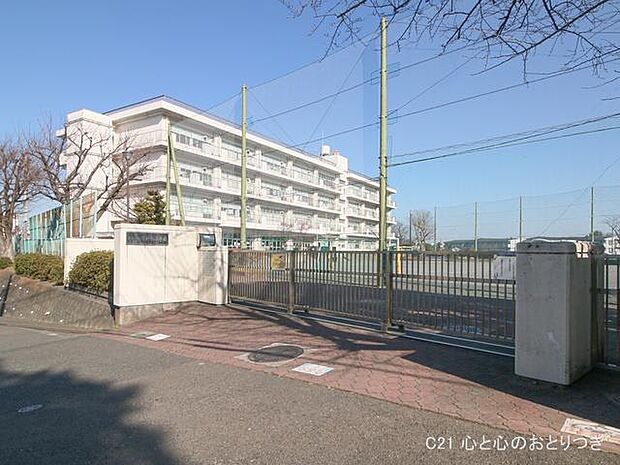 横浜市立平戸台小学校　720ｍ